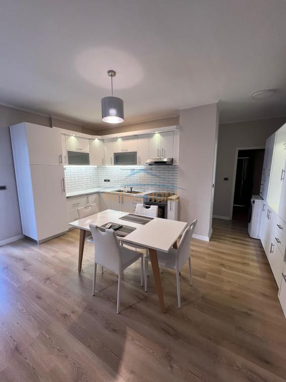 In affitto, appartamento 1+1, Vicino a Square 21, Via Kavaja