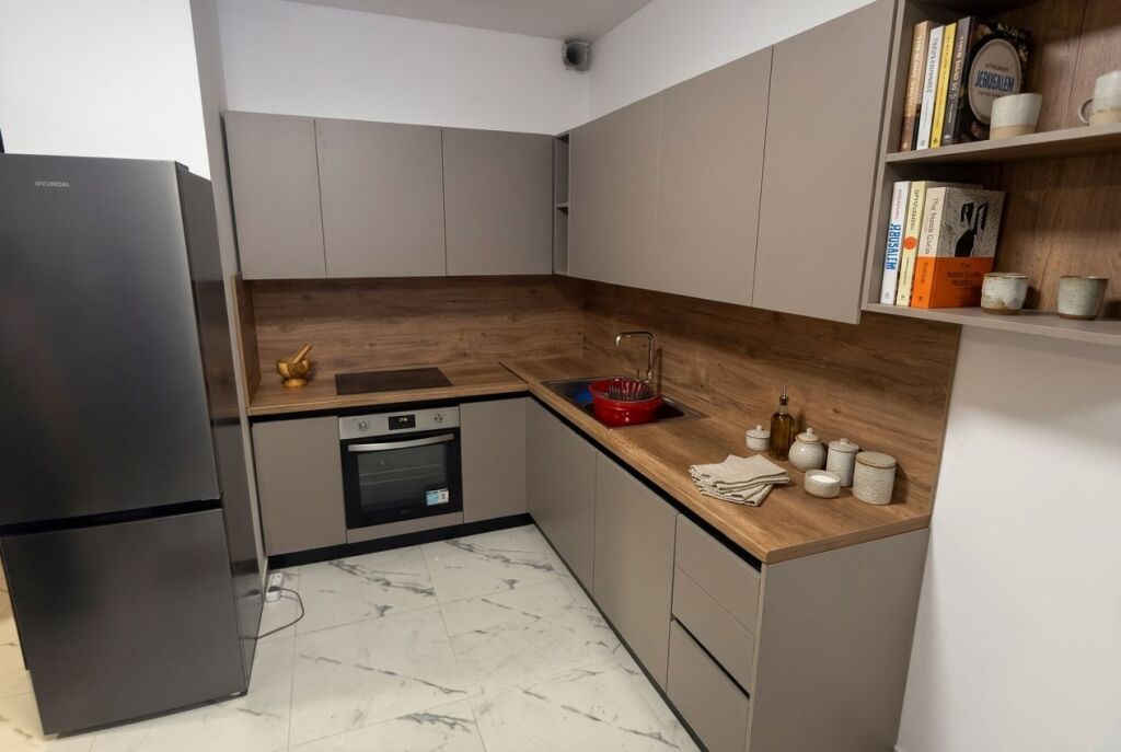 For rent, 1+1+balcony apartment, Aura Complex, 60,000 Lek/month