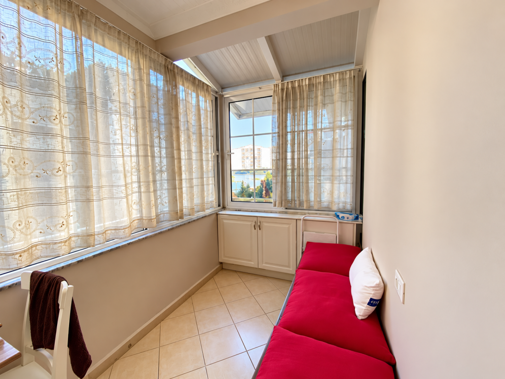 Shitet, Apartament 1+1, Kopshti Zoologjik, Tiranë.