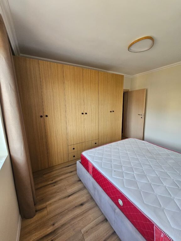 In affitto, appartamento 1+1, Brryli, Tirana