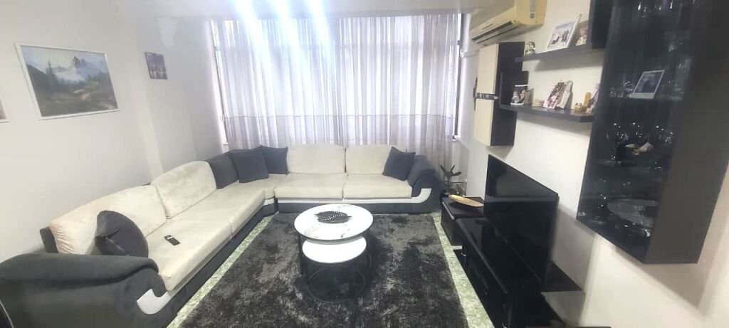 Shitet Apartament 2+1 tek Rruga Dritan Hoxha, Prane Bllokut Gintash   id5843