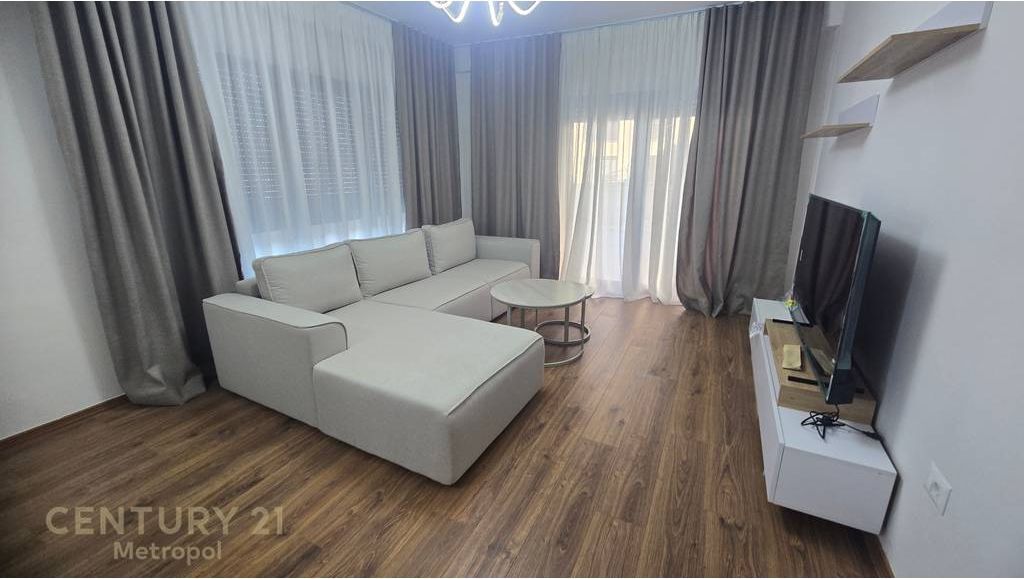 Japim me qira apartament 2+1+2+ parkim te Rezidenca Kodra e Diellit 2!
