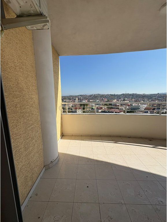 Apartament 1+1 me qira pranë Tocakut !!! 500 € /Muaj