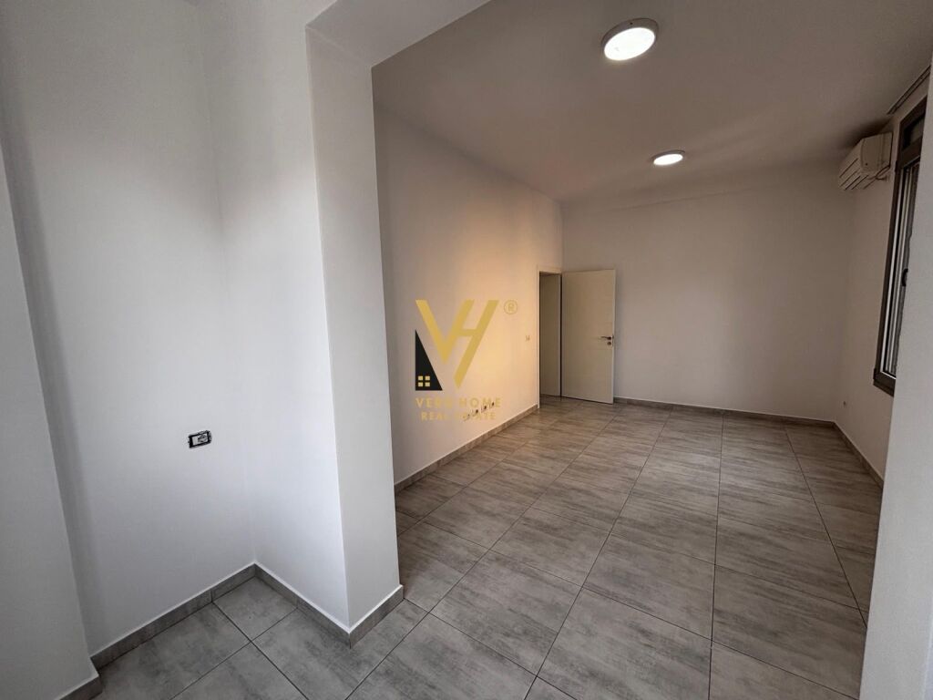 75 SQM OFFICE FOR RENT AT MEDRESEJA 60,000 LEKE
