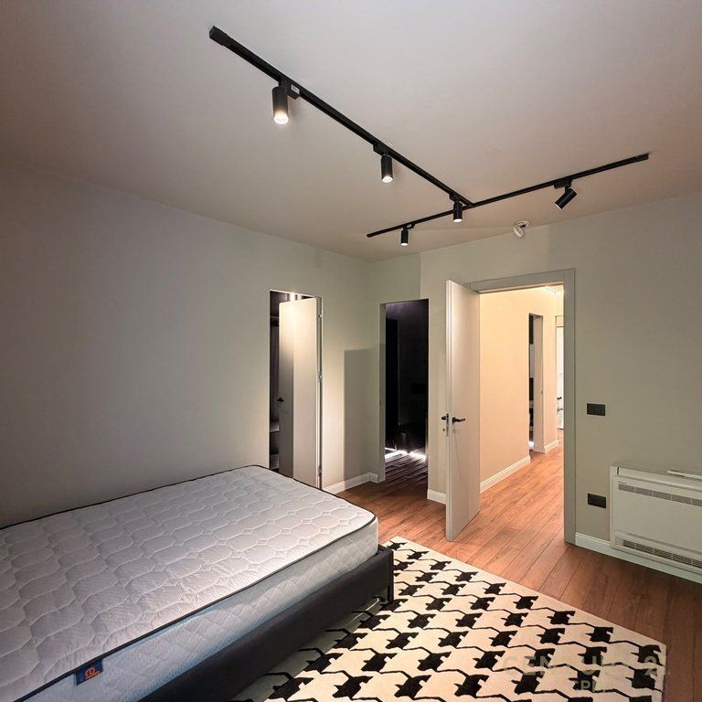 WE ARE SELLING A SUPER APARTMENT IN LONG HILL !!!