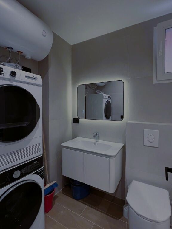 Apartament 1+1 në shitje – Liqeni i Thatë