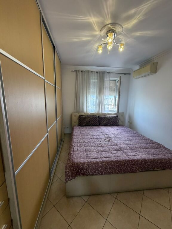 Apartment for rent 2+1+2 in Komuna e Parisit