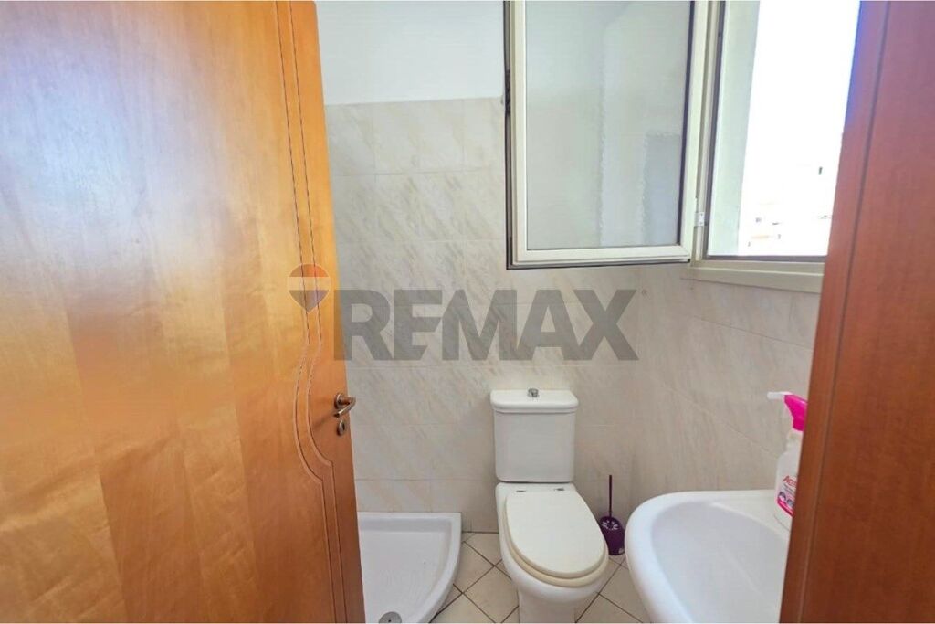 Apartament me qira 2+1+2