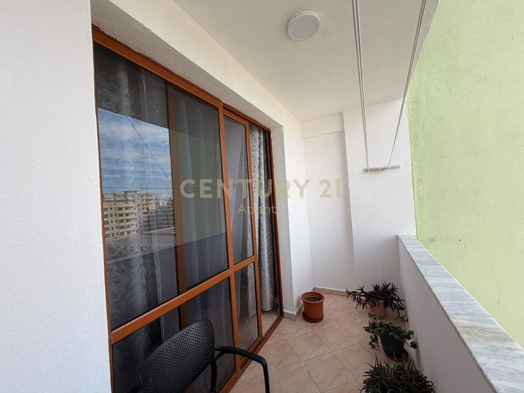SHITET APARTAMENT 2+1 NE PLAZH HEKURUDHA DURRES !