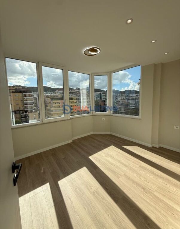 APARTMENT FOR SALE IN KOMUNA E PARISIT !