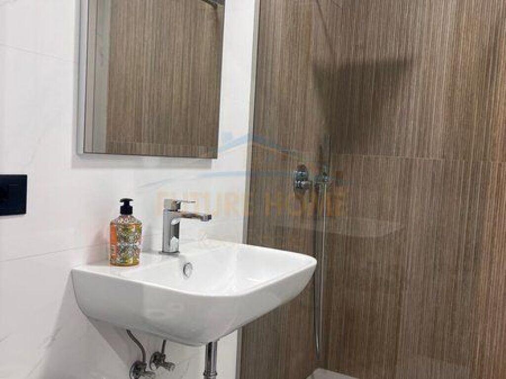 Qera, Apartament 2+1+2,White Hill, Currila, Durres