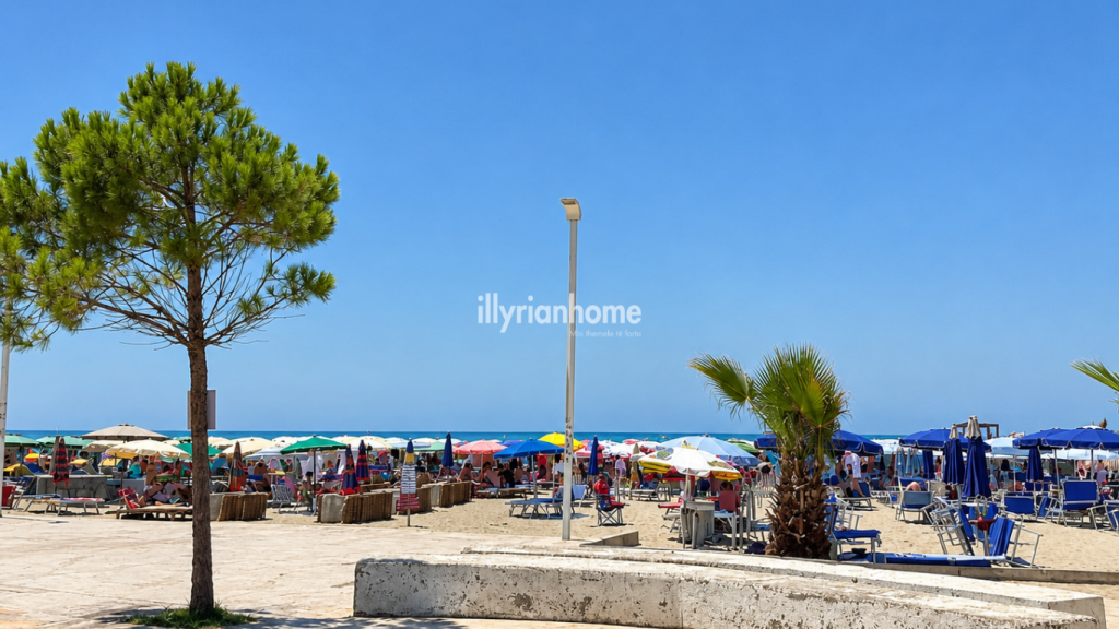 Esclusiva, casa a 2 piani in vendita sul mare con cortile privato – Investimento raro a Shkëmbi i Kavajës