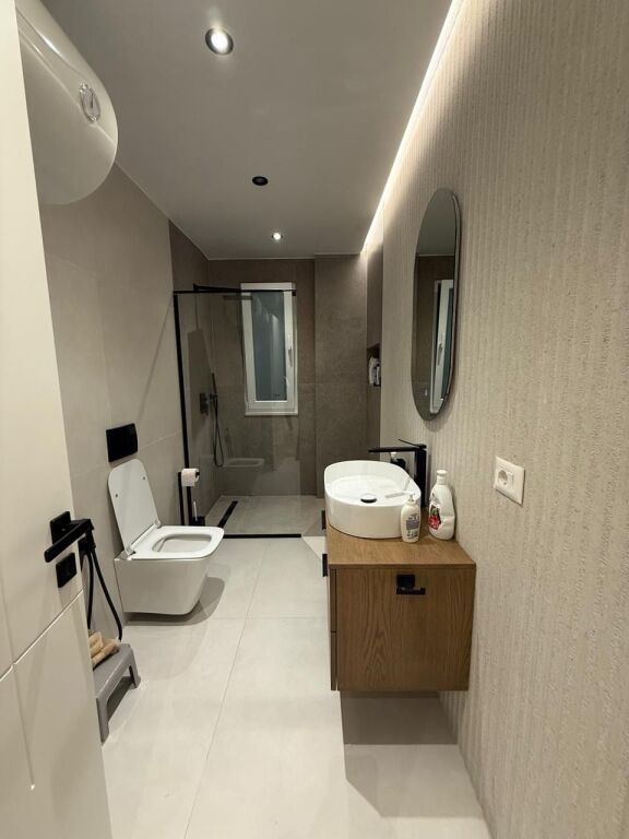 3+1+2+storage apartment for sale, 21 Dhjetori !