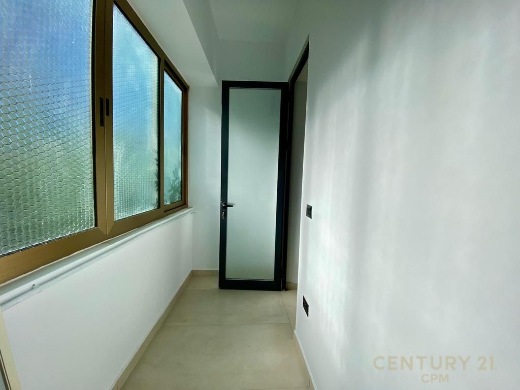 Former Blloku, we are renting office space