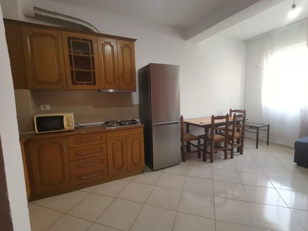 Apartament 1+1 me Qira – Selitë, pranë Shën Eleonorës !
