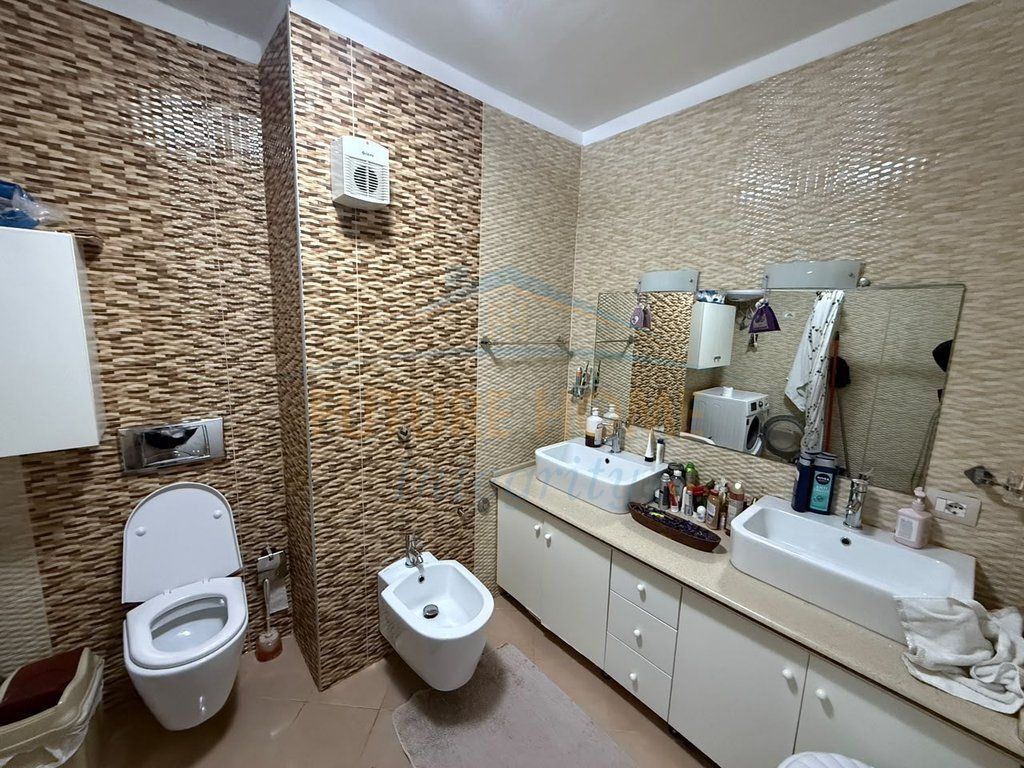 SUPER ATTICO IN VENDITA AD ALI DEM - 4+1+2+2 POSTI AUTO E VERANDE