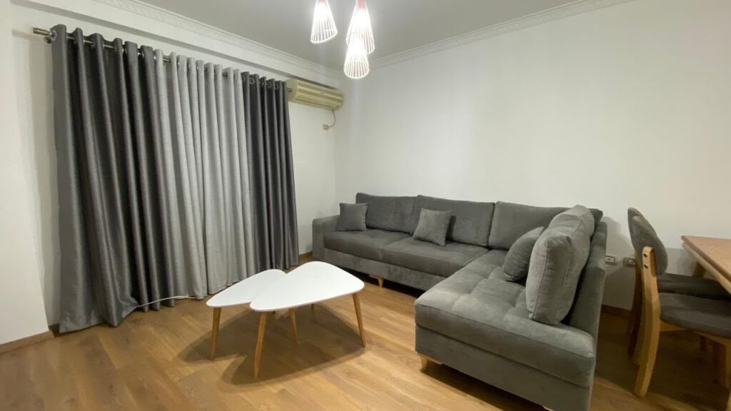 Apartament 1+1 ne shitje, Kongresi i Lushnjes