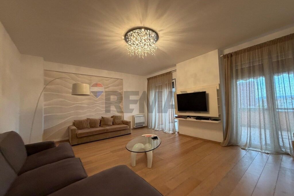 Apartment - For Rent - Bogdani Street, Tirana