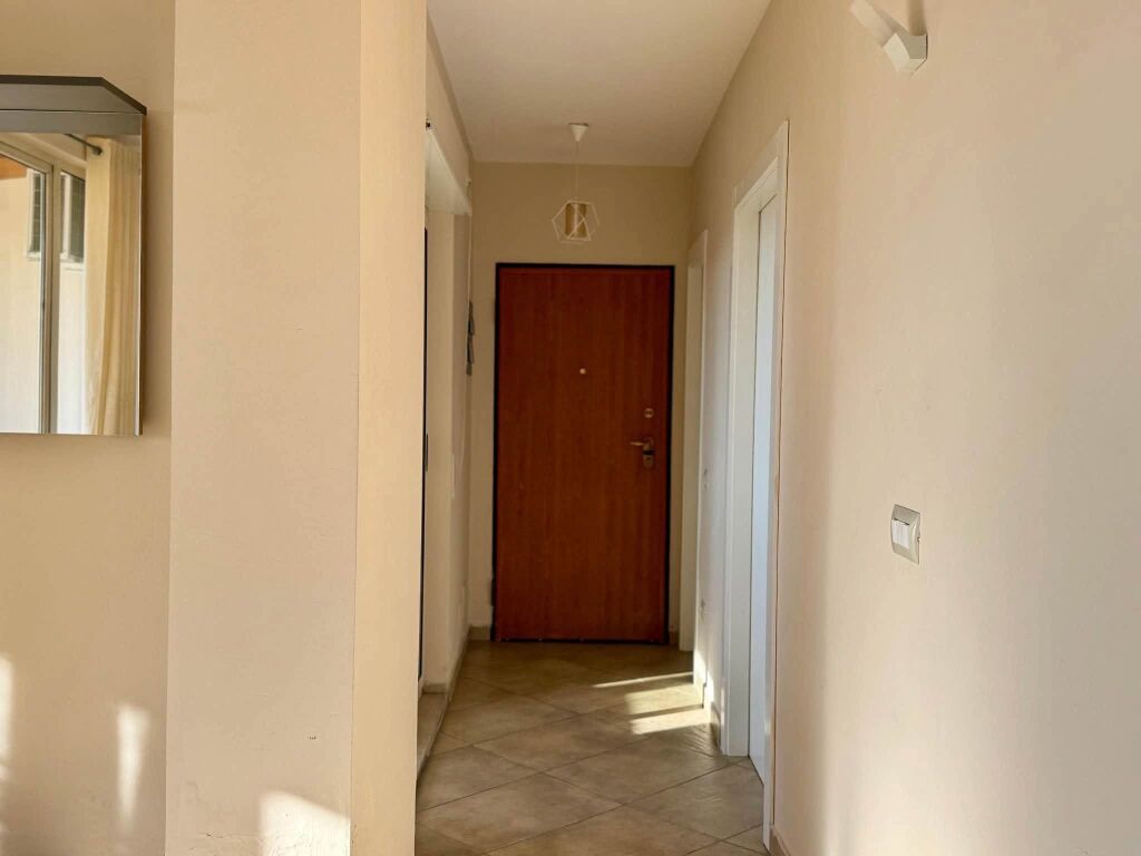 ME QERA APARTAMENT 2+1 - PRANE QENDRES, TIRANE