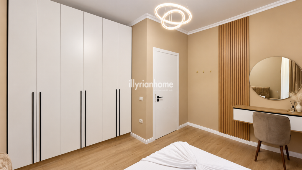 JEPET ME QIRA | APARTAMENT 2+1 + GARAZH | PRANË XHAMISË SË SELITËS