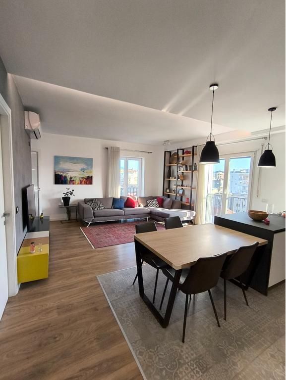 ALI DEM, APPARTAMENTO 2+1+2 IN AFFITTO
