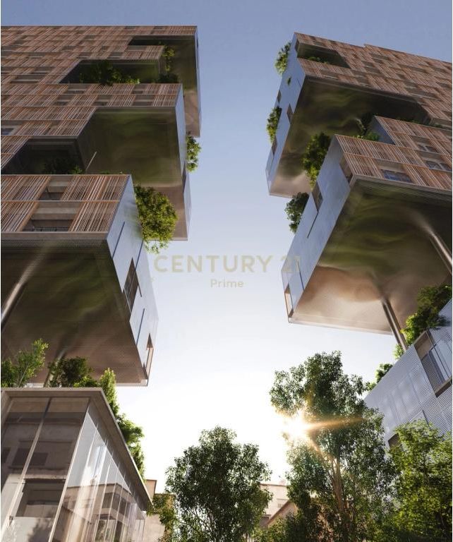 2+1+2 Apartment for Sale in Myslym Shyri, Split Tower
