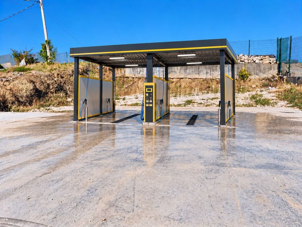 Land for sale with a functioning car wash in the area of Sauk i Vjetër, alongside the main road to Teg, Tirana. ID 5849