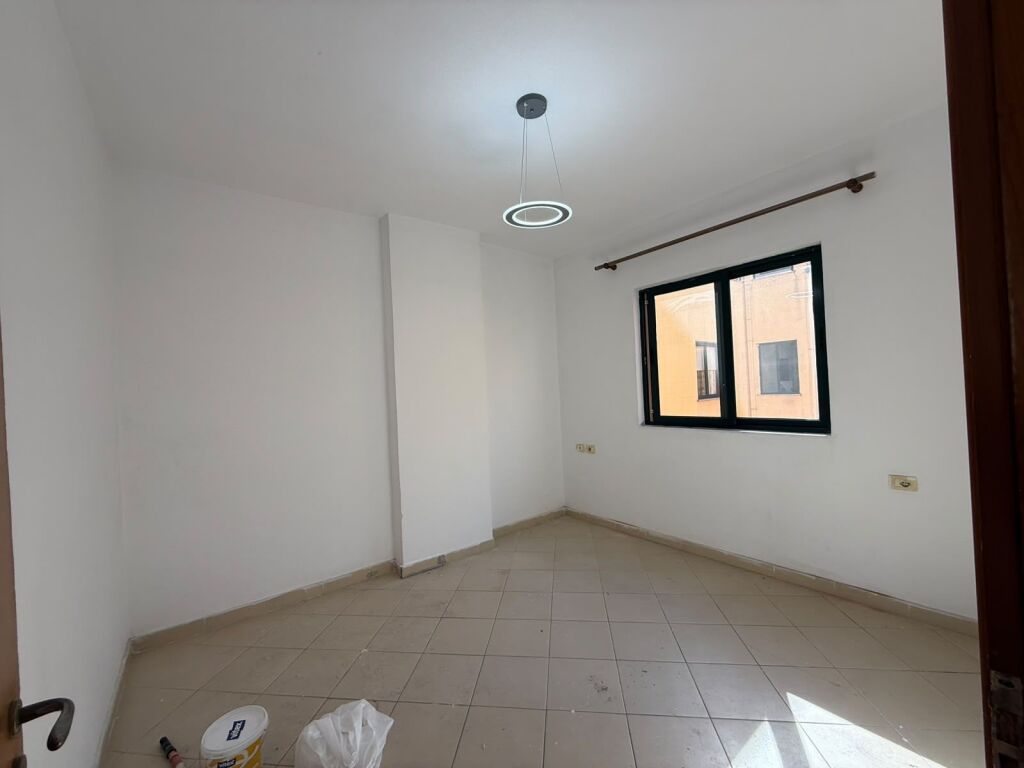 Qera, Apartament 2+1, Astir, pranë Bar Xhamero