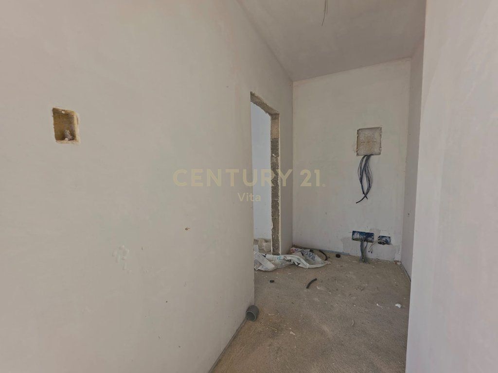 SHITET APARTAMENT 1+1 NË PORTO LALZI, HAMALLAJ