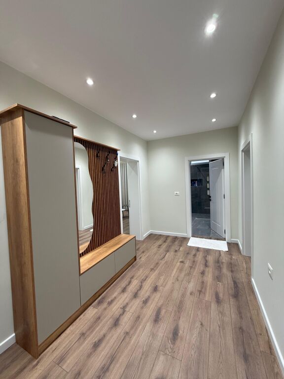 Rent, 2+1 Apartment, New Maternity Hospital, Tirana