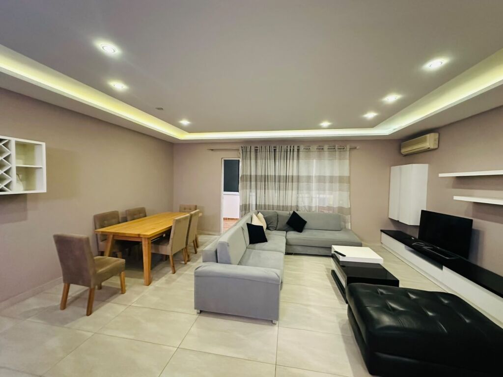Apartament 2+1+2 Tualete +2 Ballkone