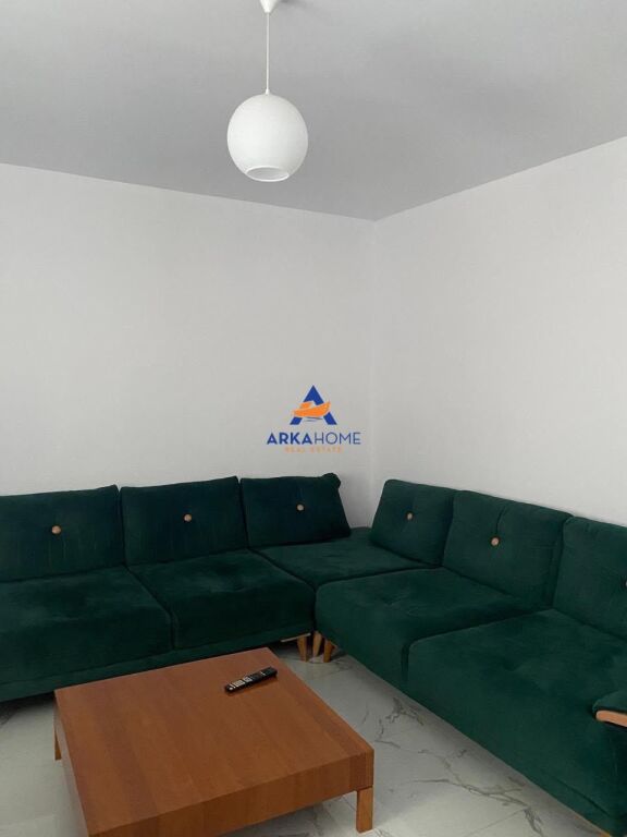 APPARTAMENTO 1+1 CON BALCONE IN AFFITTO "RRUGA DIBRES" 45.000 LEKE