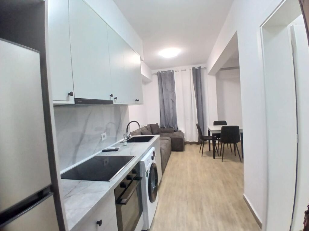 1+1 in affitto, Via 5 Maji, 48.000 lek