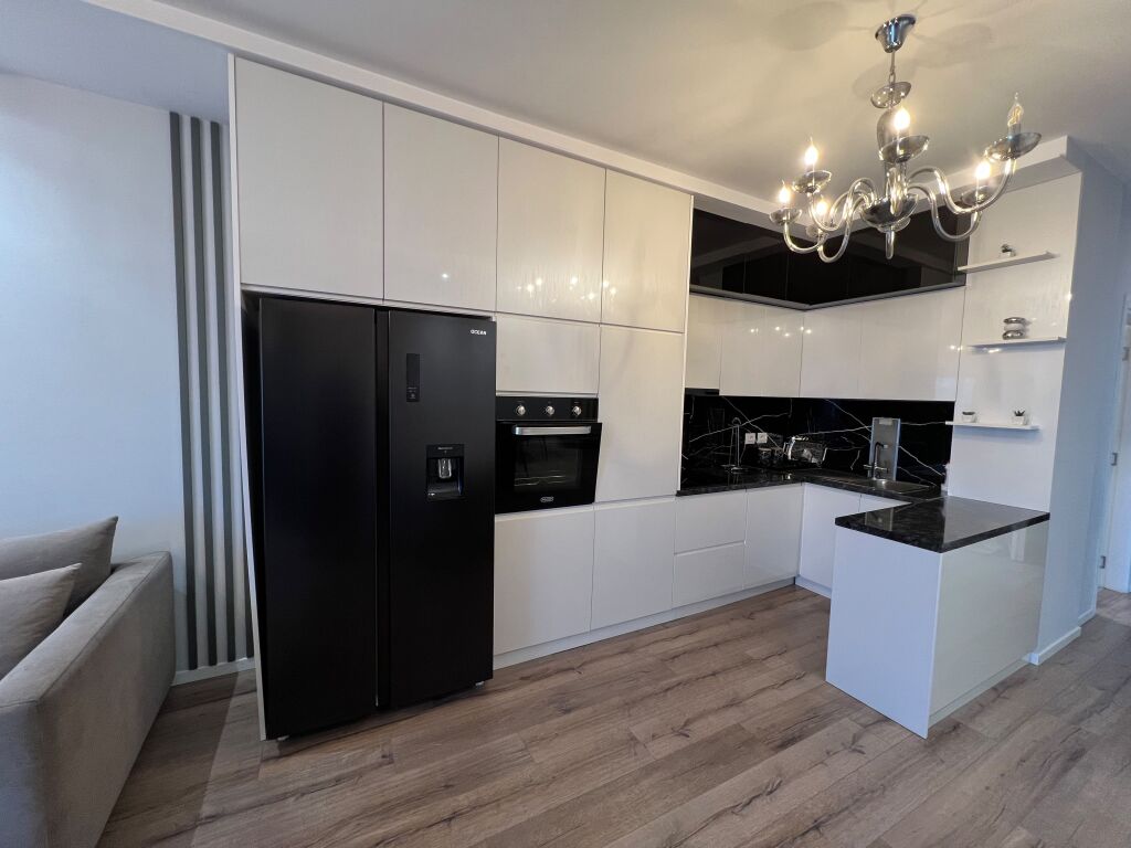 Apartament me qira 2+1 stacioni trenit