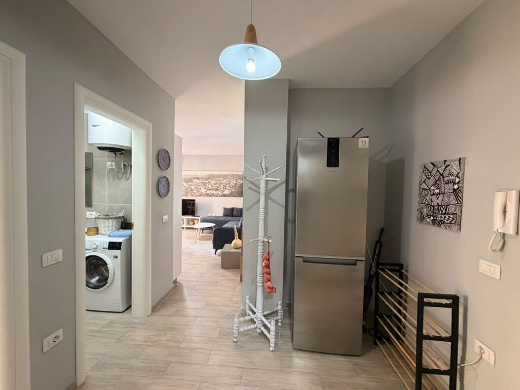 Apartament 2+1+Ballkon me Qera Afatgjate - Restorant Tradicional Varka, Plazhi i Vjeter, Vlore