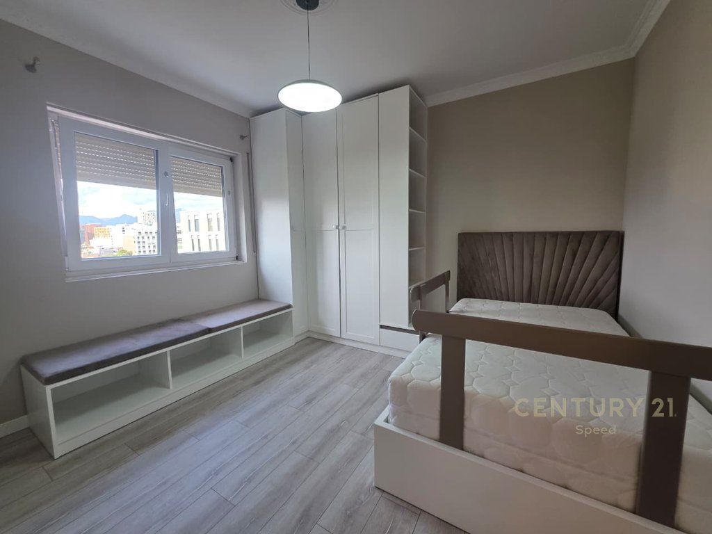 2+1+2 Apartment for Rent with parking space near Harry Fultz School! 1,000 € /Month