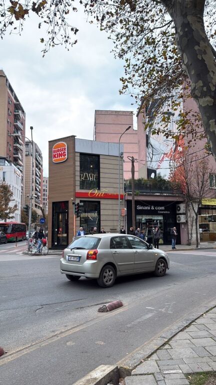SKENDERBEG SQUARE APARTMENT FOR RENT 2+1+2