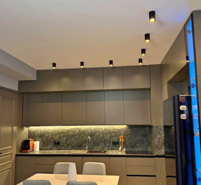 JEPET ME QIRA APARTAMENT 2+1+2 🅿️ ME POST PARKIMI – ARLIS, FARMACIA 10