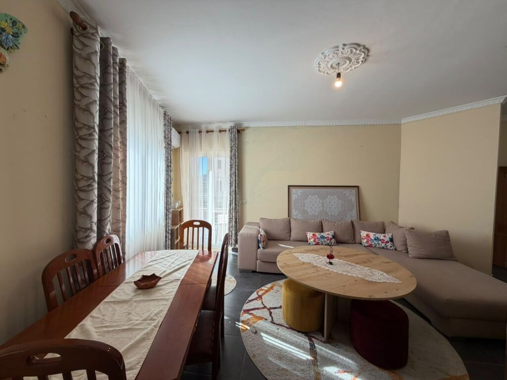 Apartament 1+1 per qira tek Kompleksi Fratari ne Astir.
