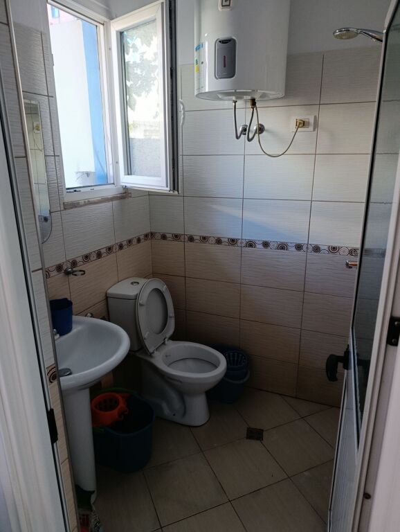 Affitto | Shtëpi private 1 + 1 | Rruga 5 Maji | 400 €/mese
