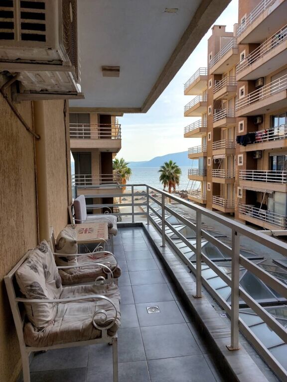 Apartament 2+1 me Qera Afatgjate - Restorant Tradicional Varka, Plazhi i Vjeter, Vlore