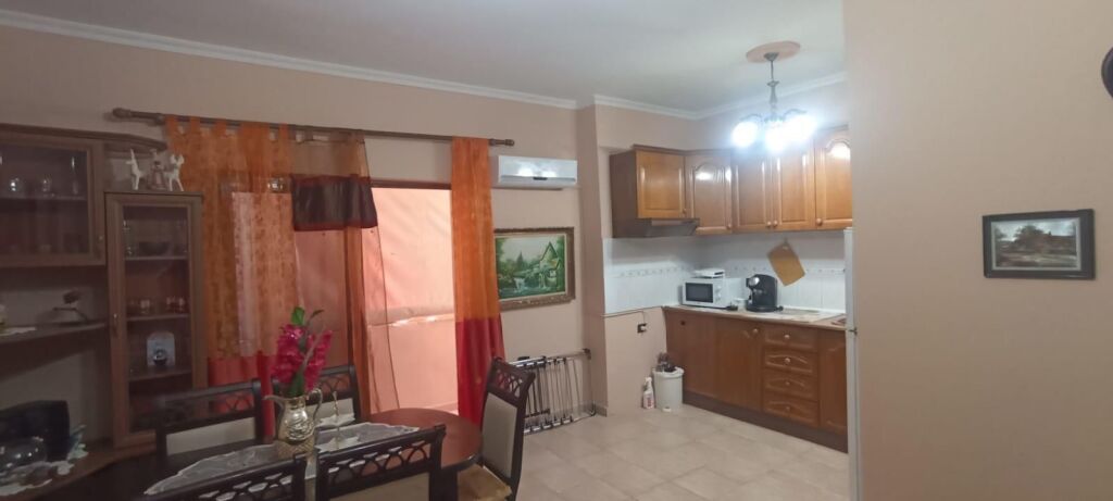 Apartament 2+1 me qera ne Kinostudio