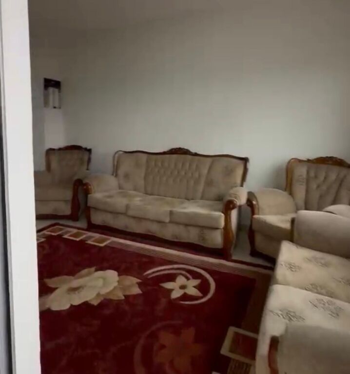 Apartament 1+1 per shitje tek Pallatet e Verdha