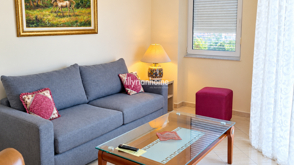 Apartament 2+1 i mobiluar me qira në Rrugën e Elbasanit, përballë Ambasadës Amerikane