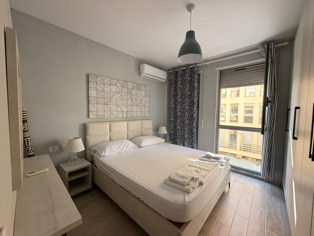 Apartament 2+1+Ballkon me Qera Afatgjate - Restorant Tradicional Varka, Plazhi i Vjeter, Vlore