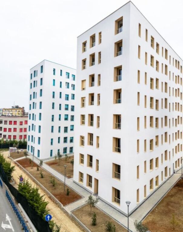 In vendita, appartamento 1+1, Complesso Kadiu, Tirana