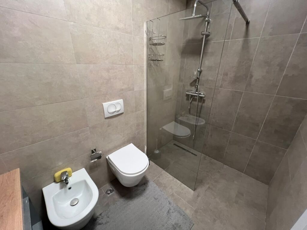 Appartamento 2+1 in affitto presso Quartum Residence, in via Jordan Misja.