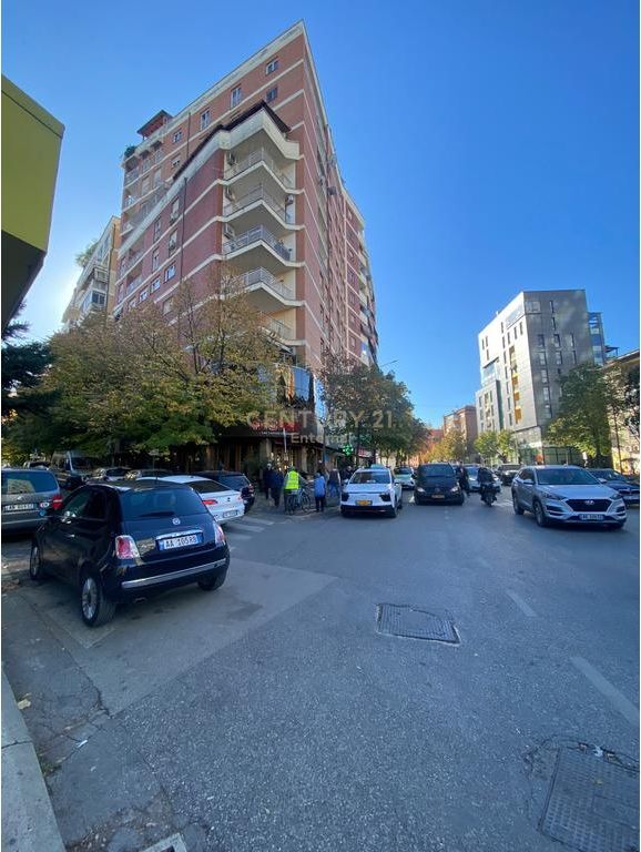 Apartament 2+1+2 per shitje te Rruga e Elbasanit