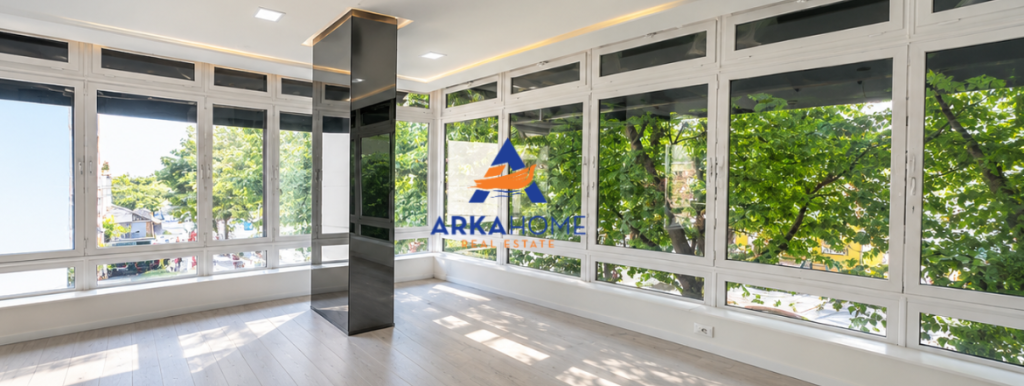 JEPET AMBIENT BIZNESI ME QERA 200 M2 "SHESHI WILLSON" 3200 EURO