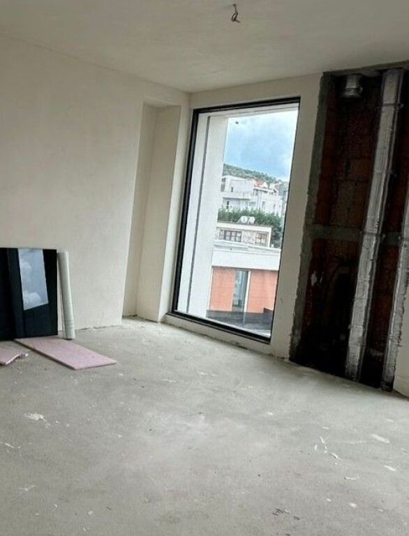 APARTAMENT 3+1+2/GARDEROBË NË SHITJE, TULIPAN RESIDENCE